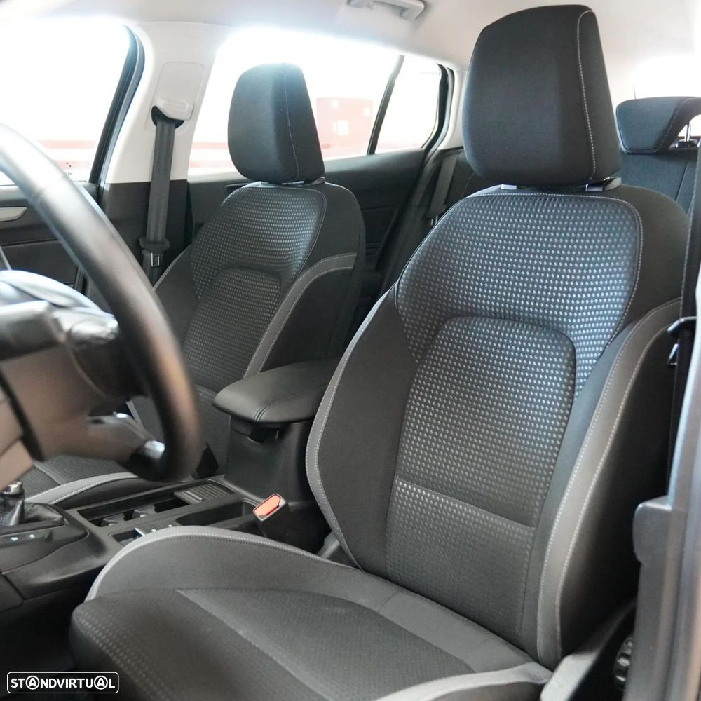 Ford Focus SW 1.5 TDCi EcoBlue Active - 8