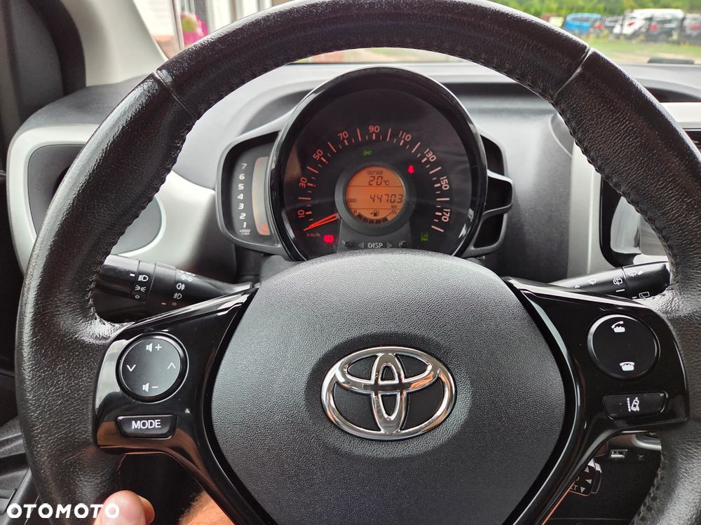 Toyota Aygo x-play Edition S+ - 14
