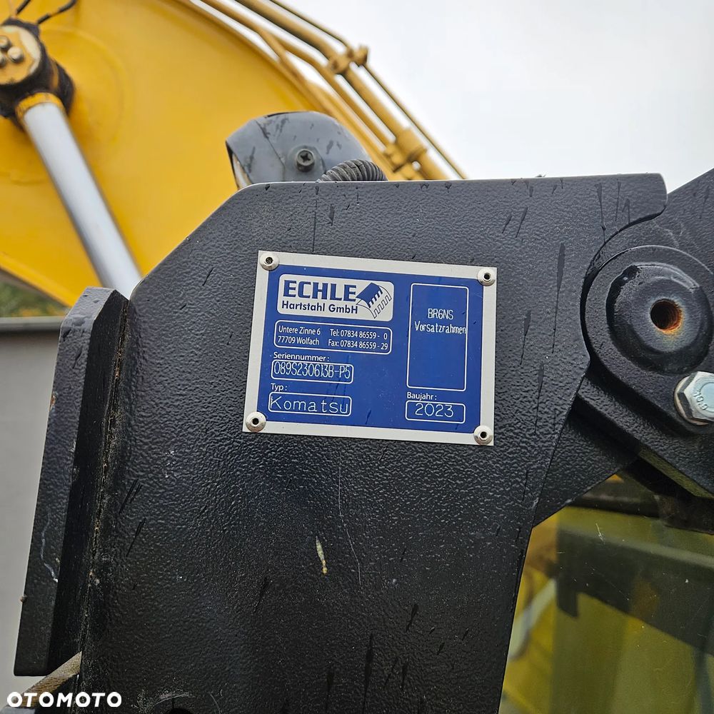 Komatsu PC210 - 14