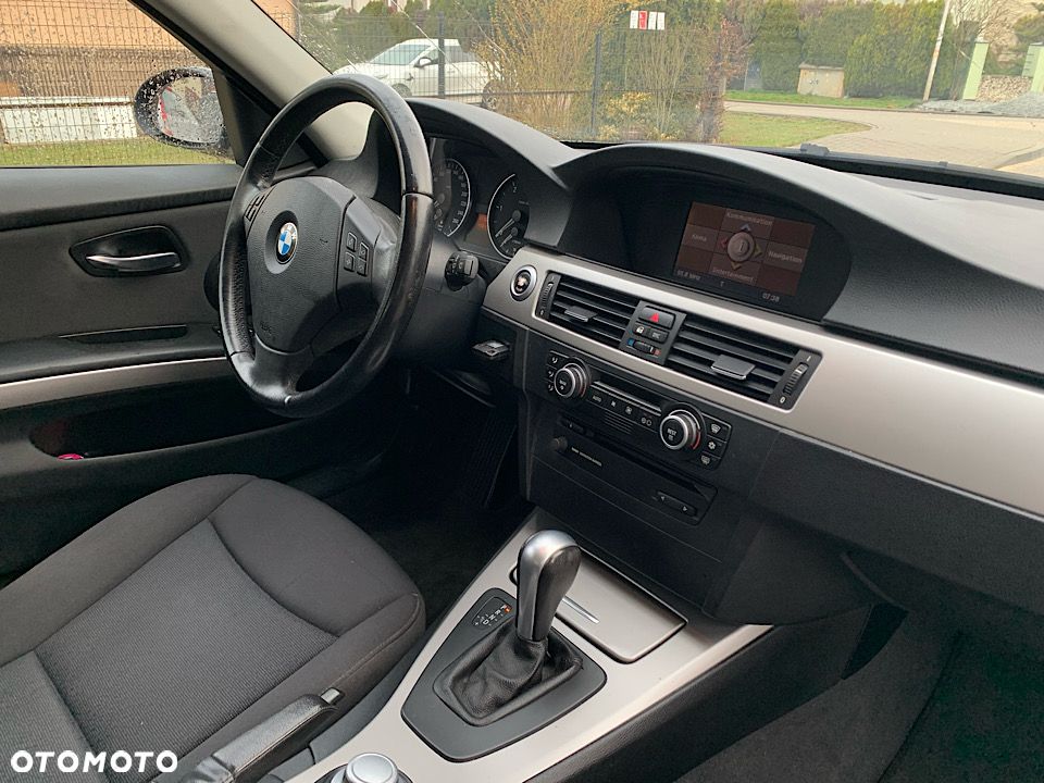 BMW Seria 3 - 33