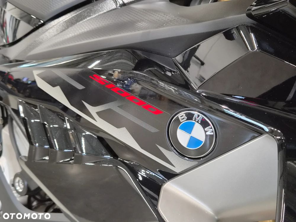 BMW S - 9