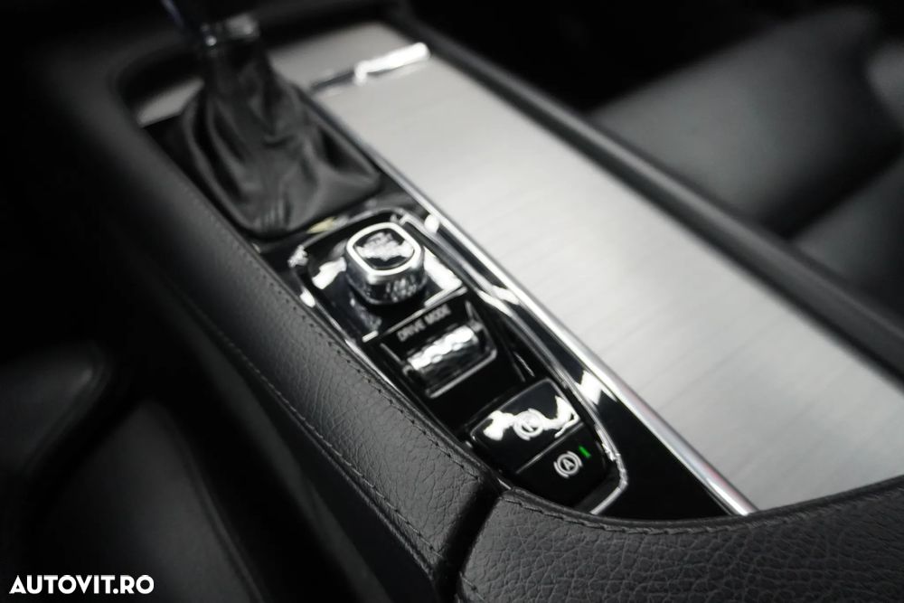 Volvo XC 90 T6 AWD 7 locuri Momentum Pro - 21