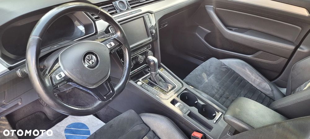 Volkswagen Passat 2.0 TDI Bi-Turbo BMT 4Mot Highline DSG - 10