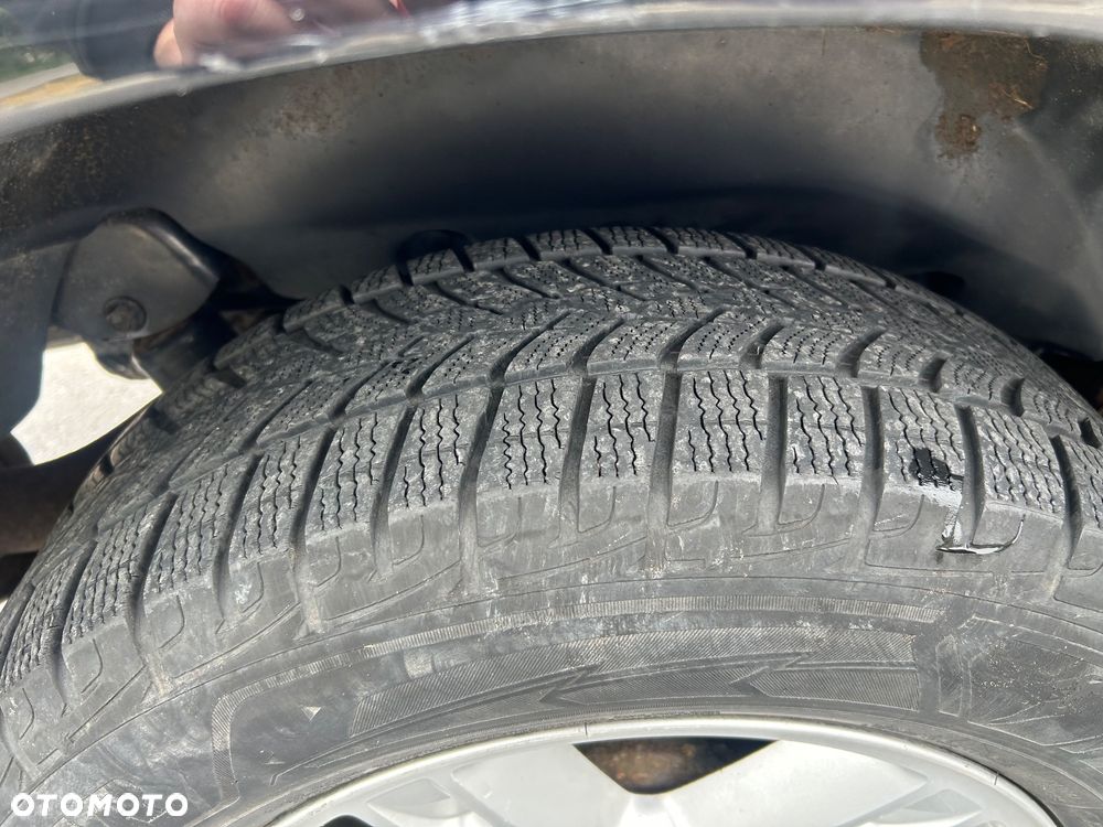 Dodge Nitro 2.8 CRD SE - 10