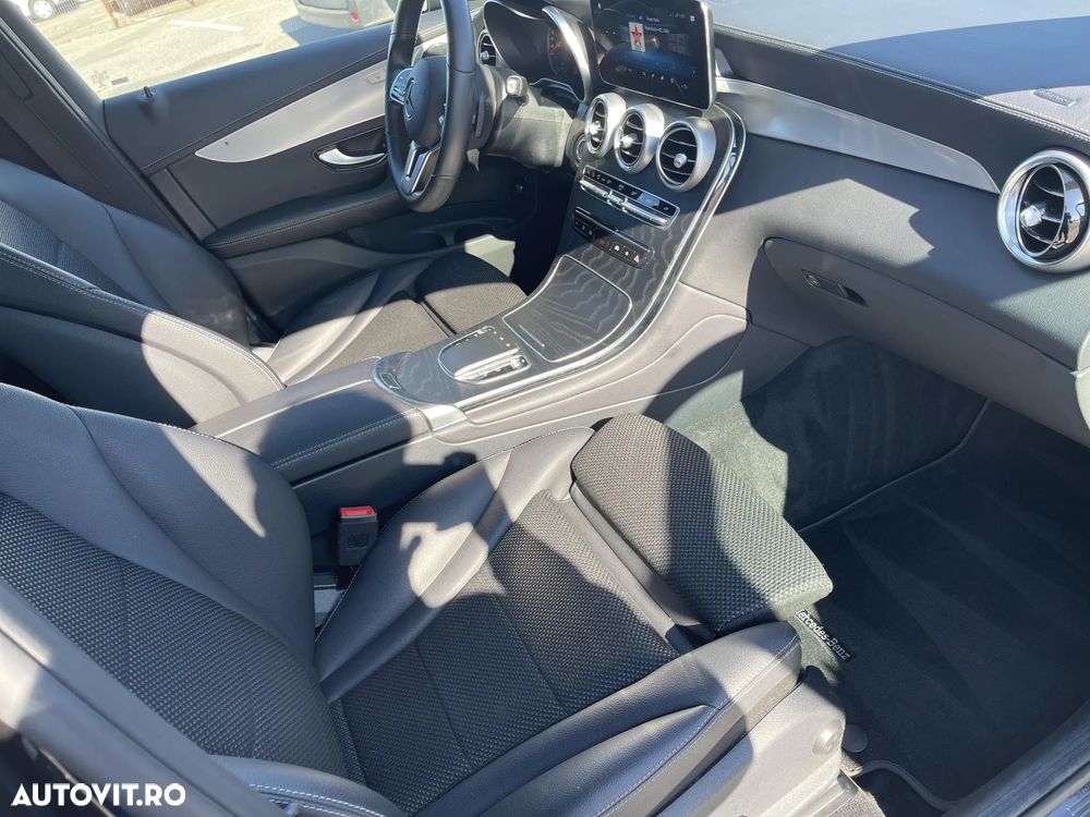 Mercedes-Benz GLC - 27