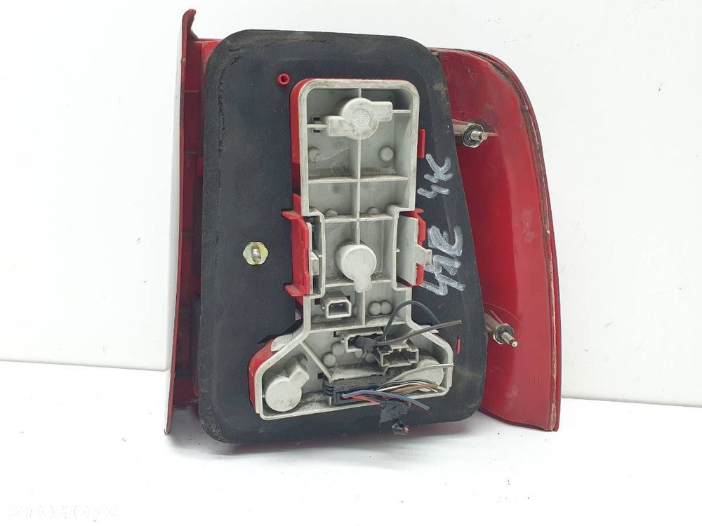 LAMPA TYŁ LEWA VW PASSAT B5 KOMBI EUROPA - 4