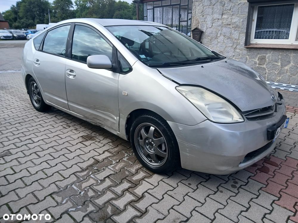 Toyota Prius - 2
