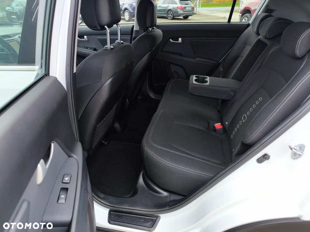 Kia Sportage 2,0 CRDI AWD Dream-Team Edition - 17