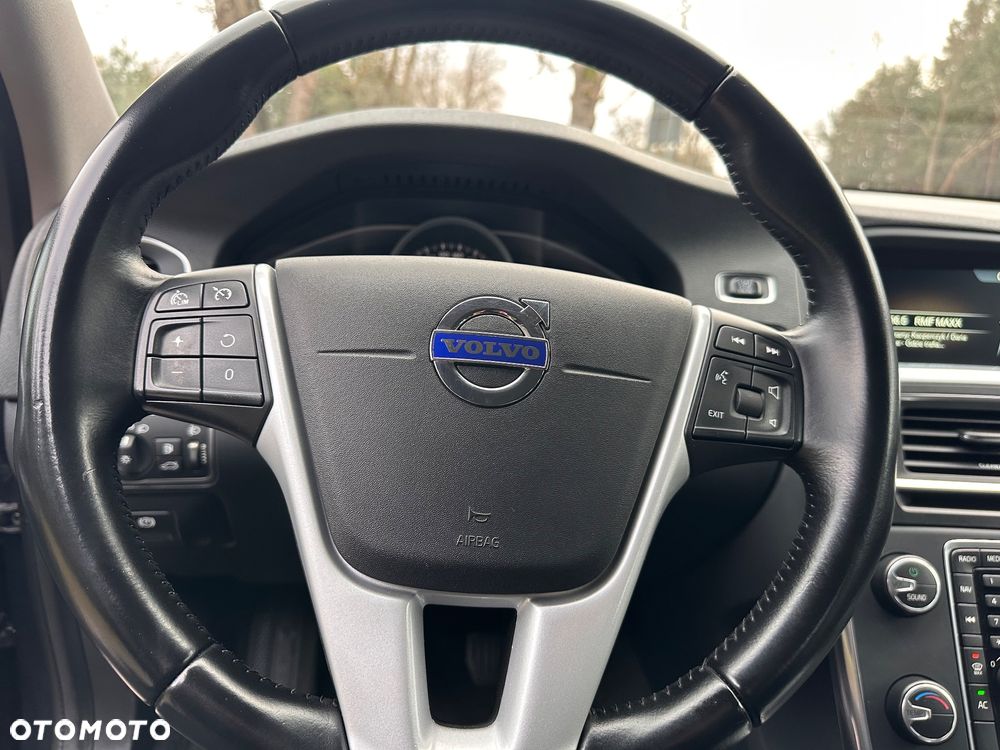 Volvo V60 D3 Momentum - 37