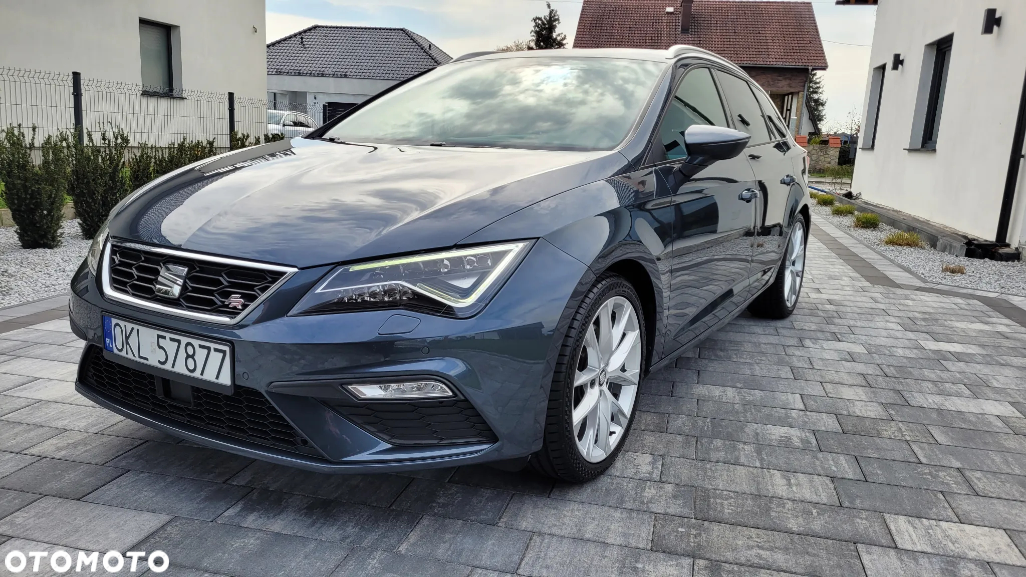 Seat Leon Sportstourer 2.0 TSI OPF DSG FR - 22