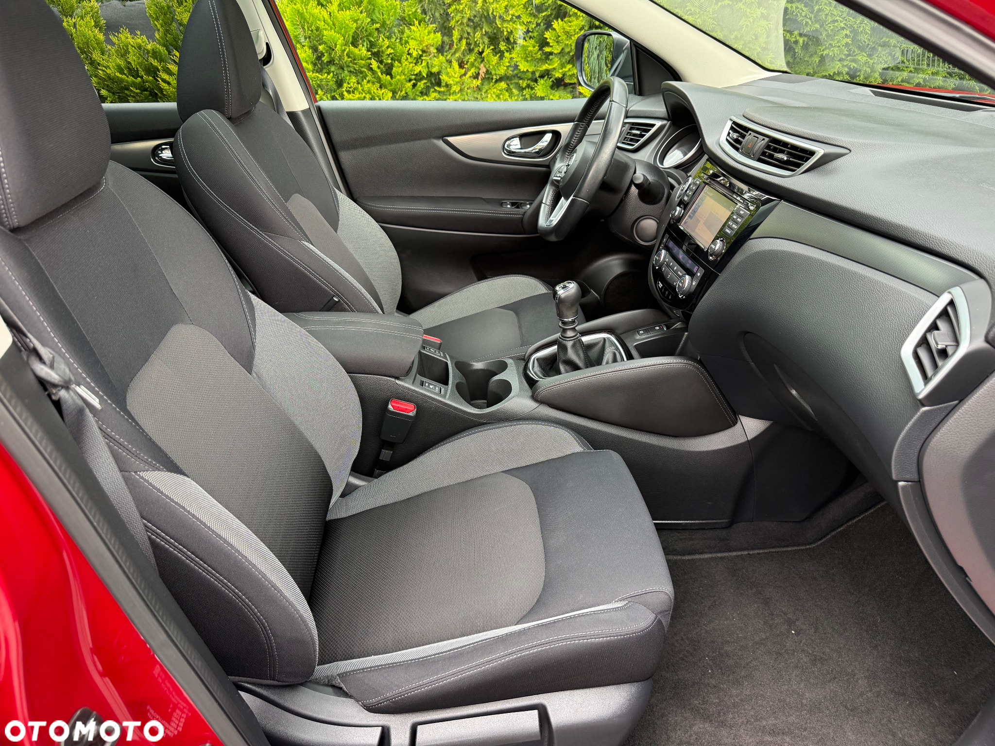 Nissan Qashqai 1.6 DIG-T N-Connecta - 11