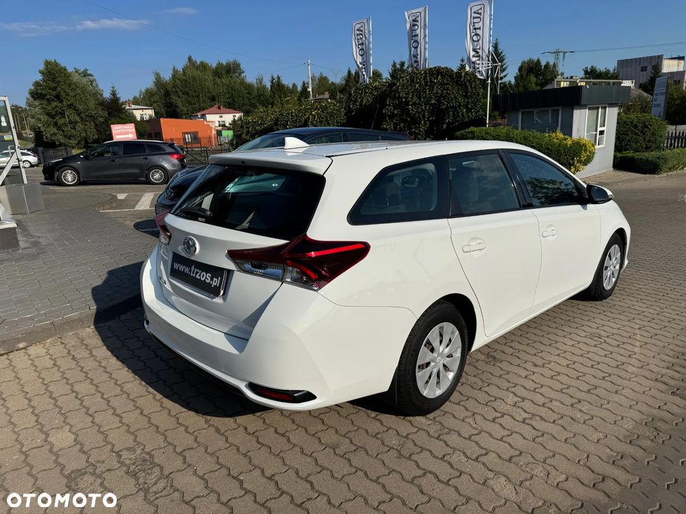 Toyota Auris 1.4 D-4D Comfort - 6