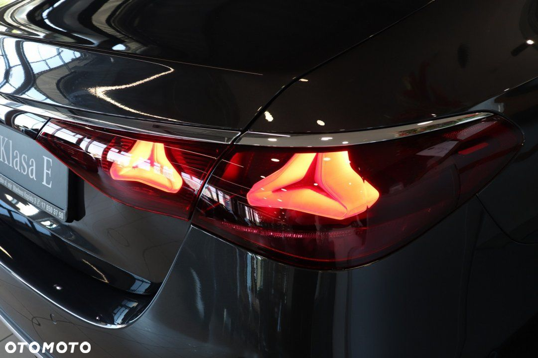 Mercedes-Benz Klasa E - 8