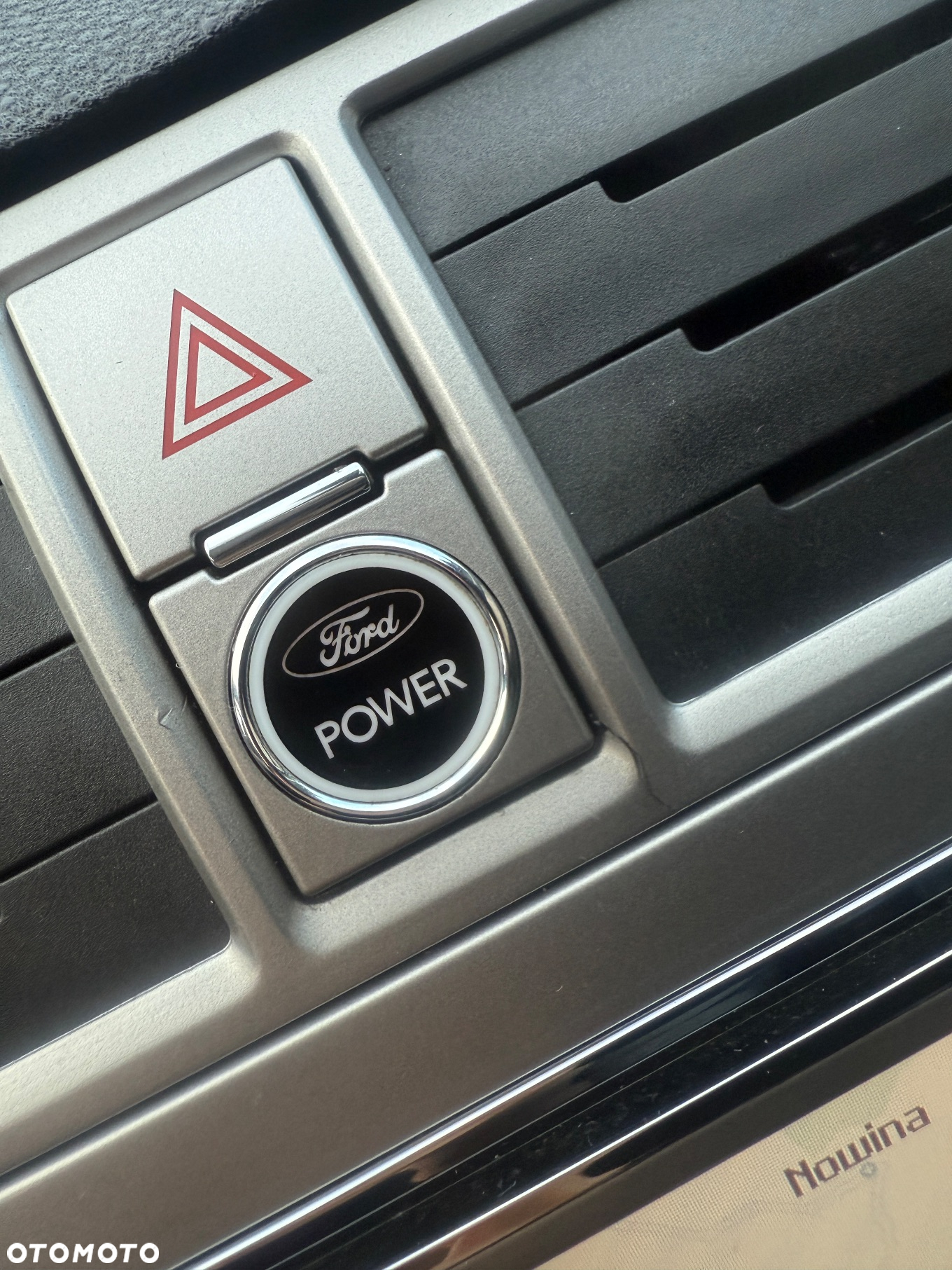 Ford Kuga - 25