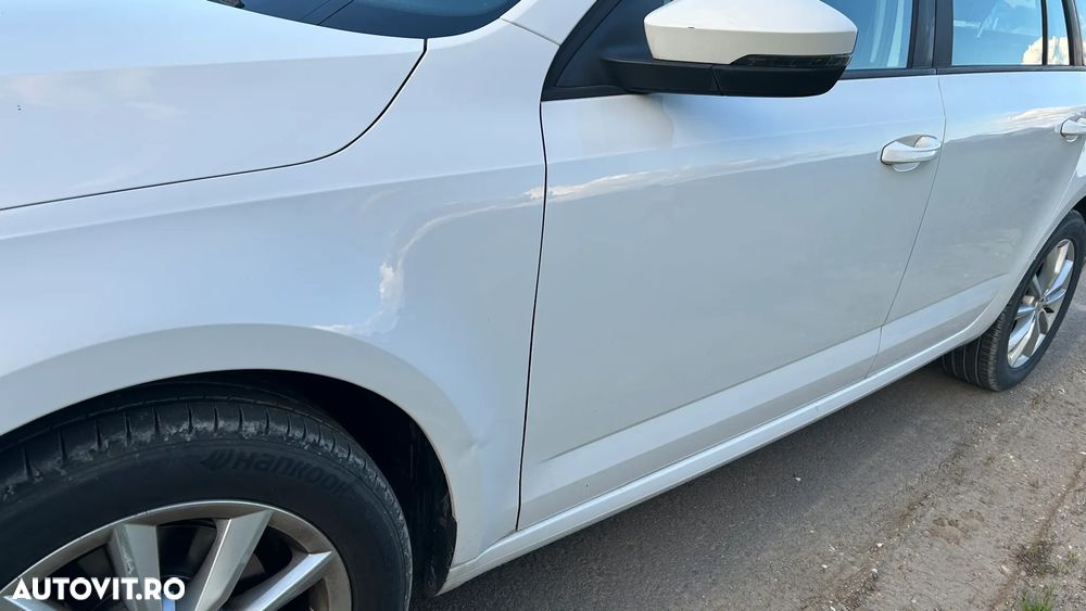 Skoda Octavia 1.6 TDI AMBITION - 11