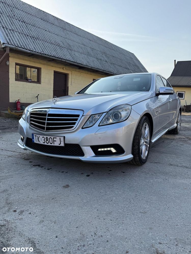 Mercedes-Benz Klasa E 250 CDI 4-Matic BlueEff Elegance - 1