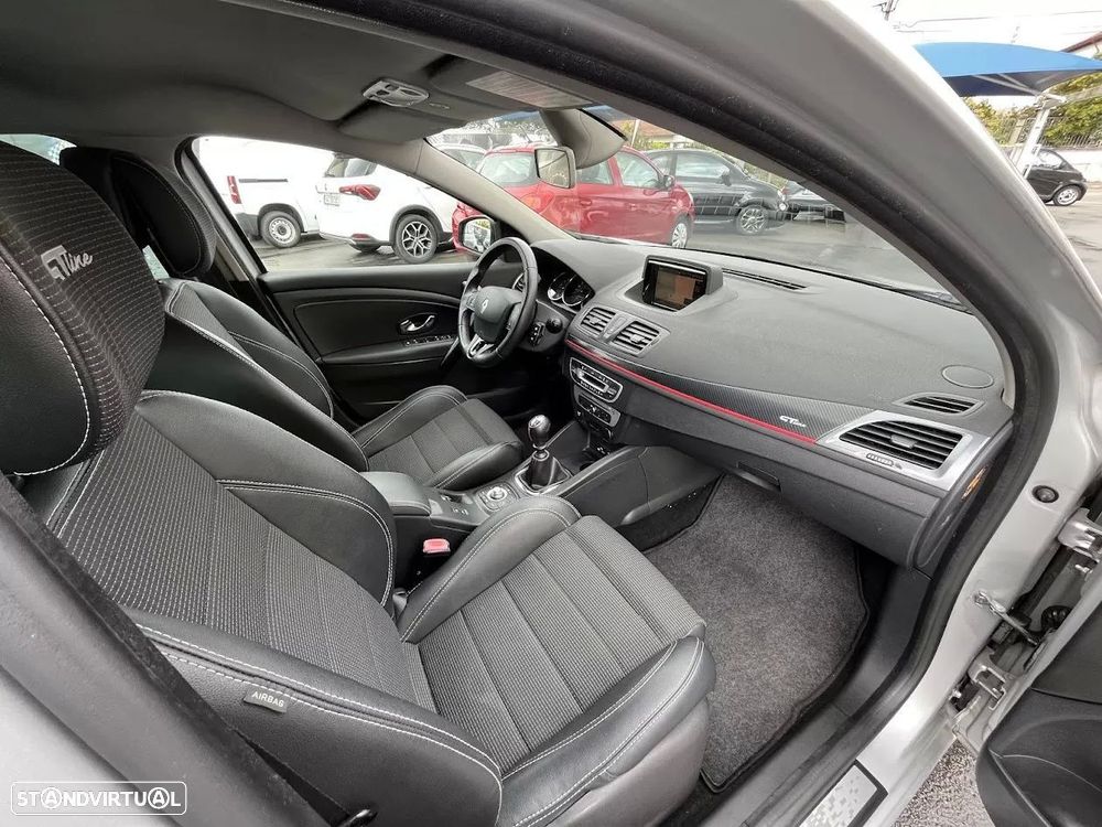 Renault Mégane Sport Tourer 1.5 dCi GT Line SS - 28