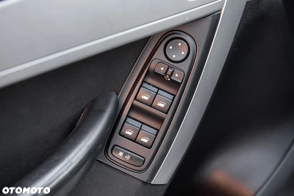 Citroën C4 Picasso 1.6 e-HDi FAP EGS6 Exclusive - 11