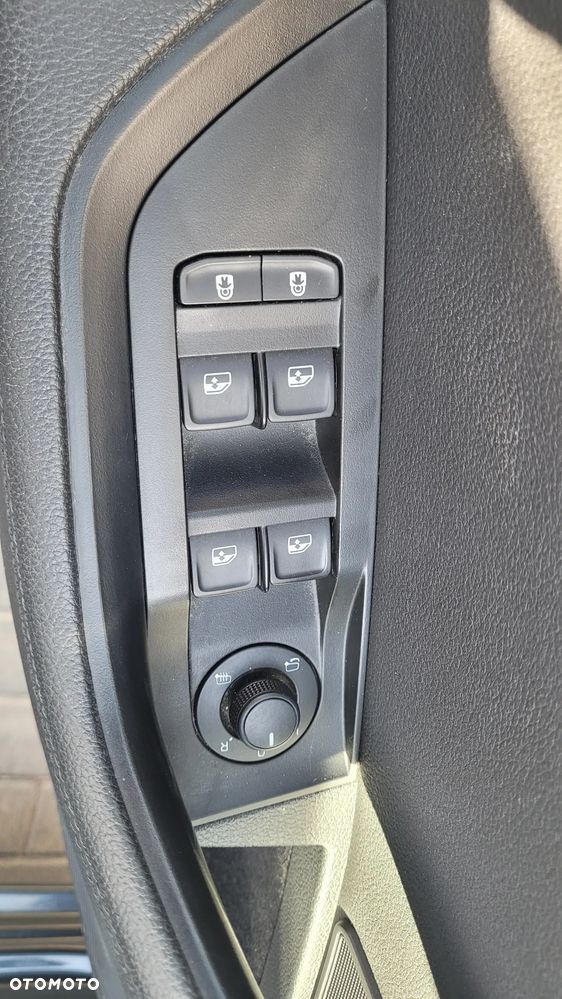 Skoda Superb 2.0 TDI DSG Premium Edition - 25