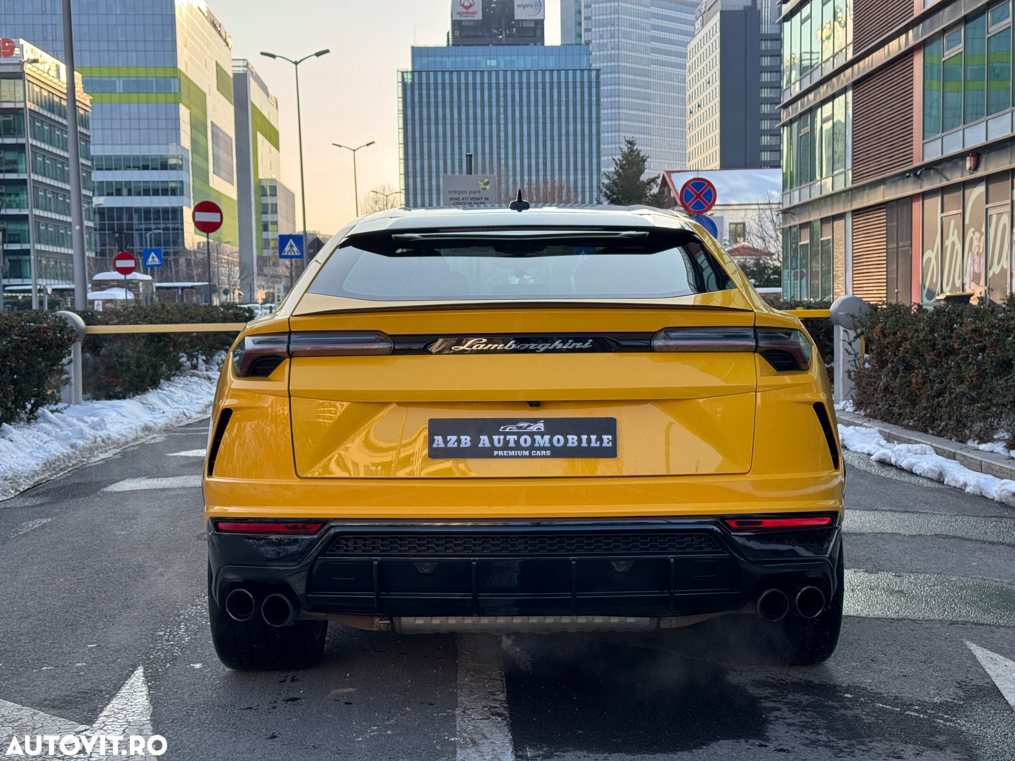 Lamborghini URUS Standard - 6