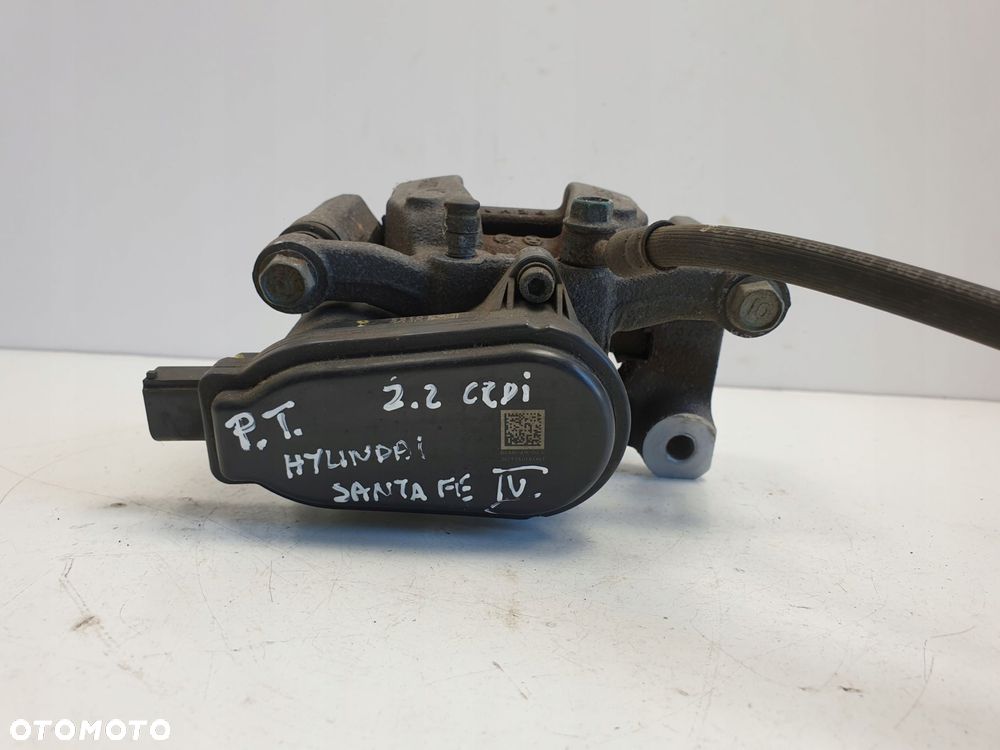 Santa Fe IV 2.2 CRDI PRAWY TYLNY ZACISH HAMULCOWY - 6