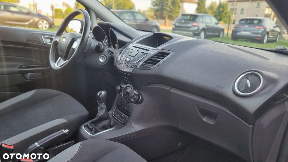 Ford Fiesta - 17