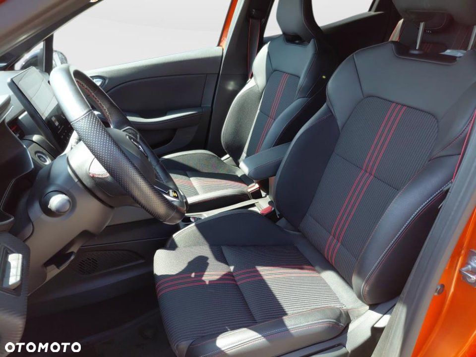 Renault Clio - 11