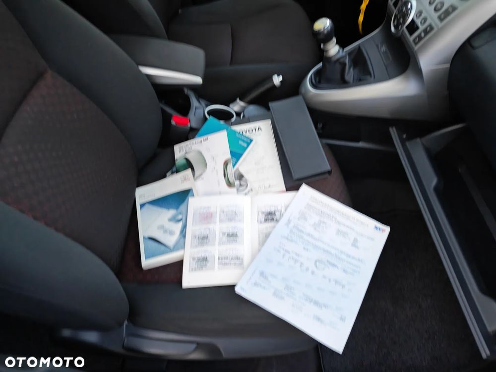 Toyota Verso 1.8 Sol plus - 29