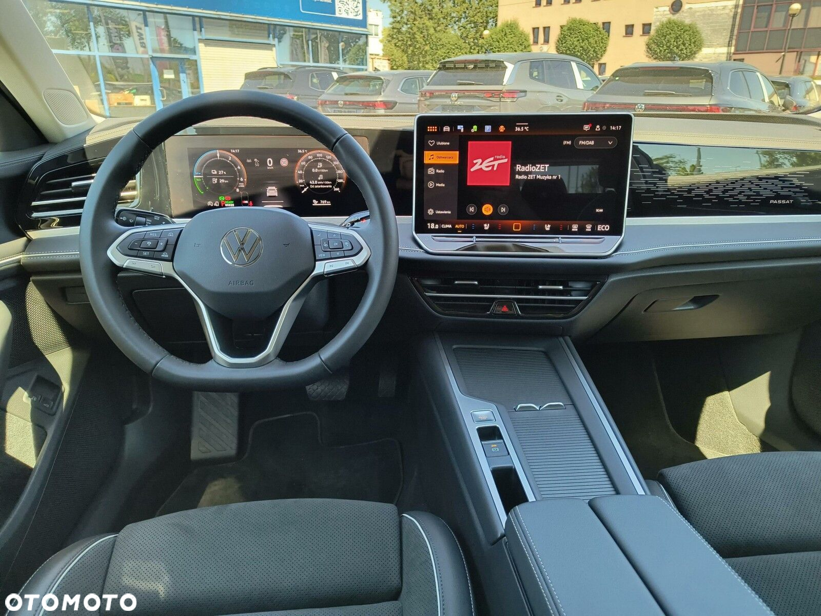 Volkswagen Passat - 13