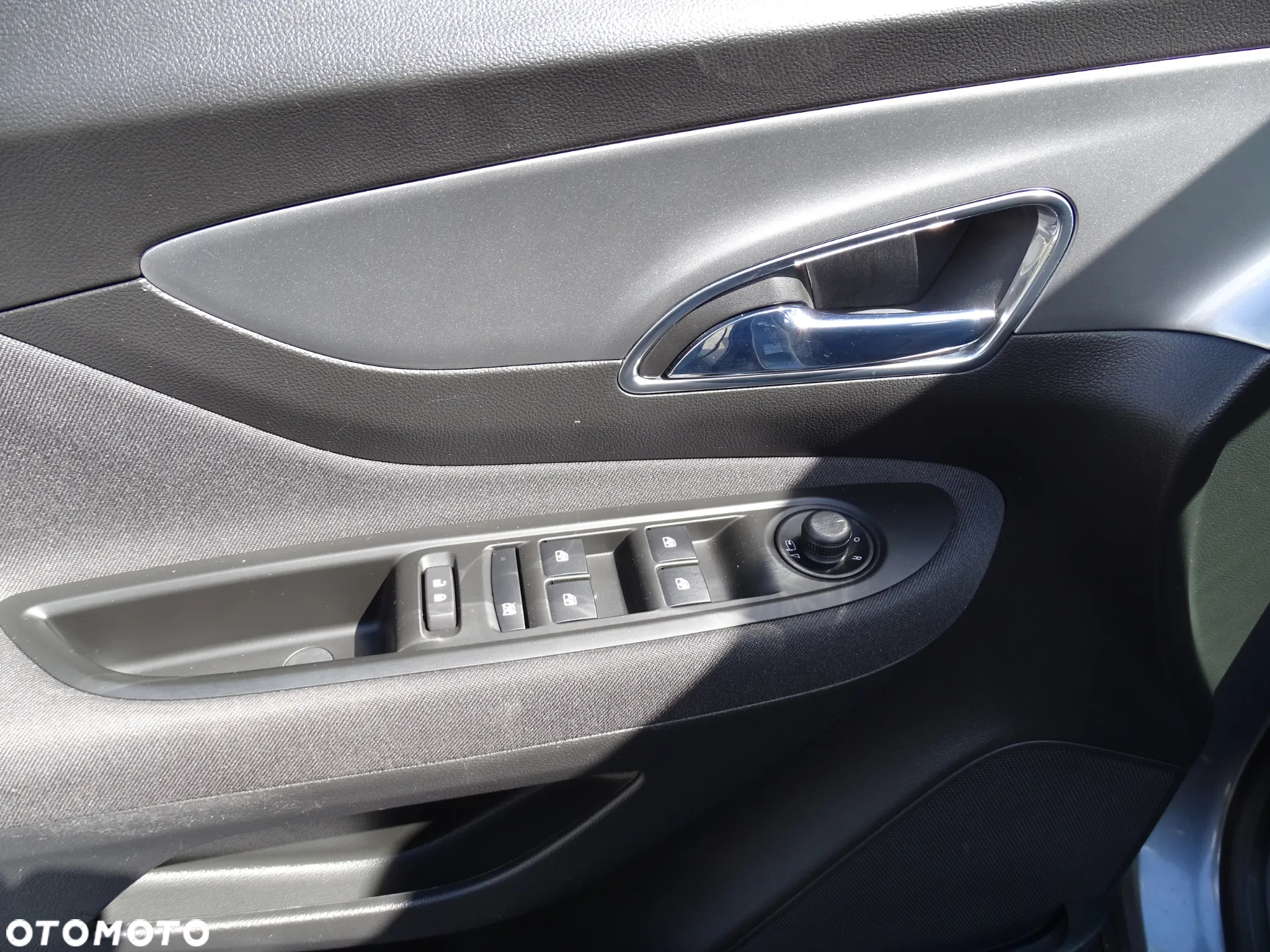 Opel Mokka 1.4 T Cosmo S&S - 29