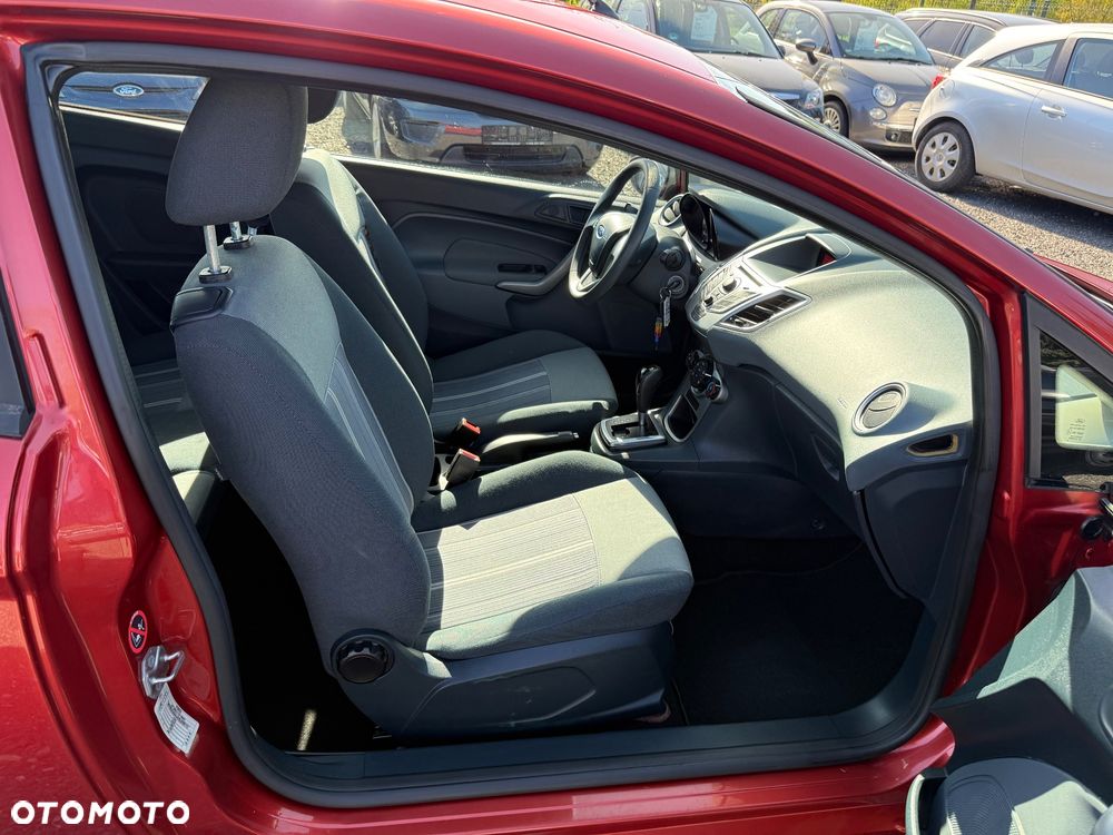 Ford Fiesta 1.4 Autom Ghia - 9