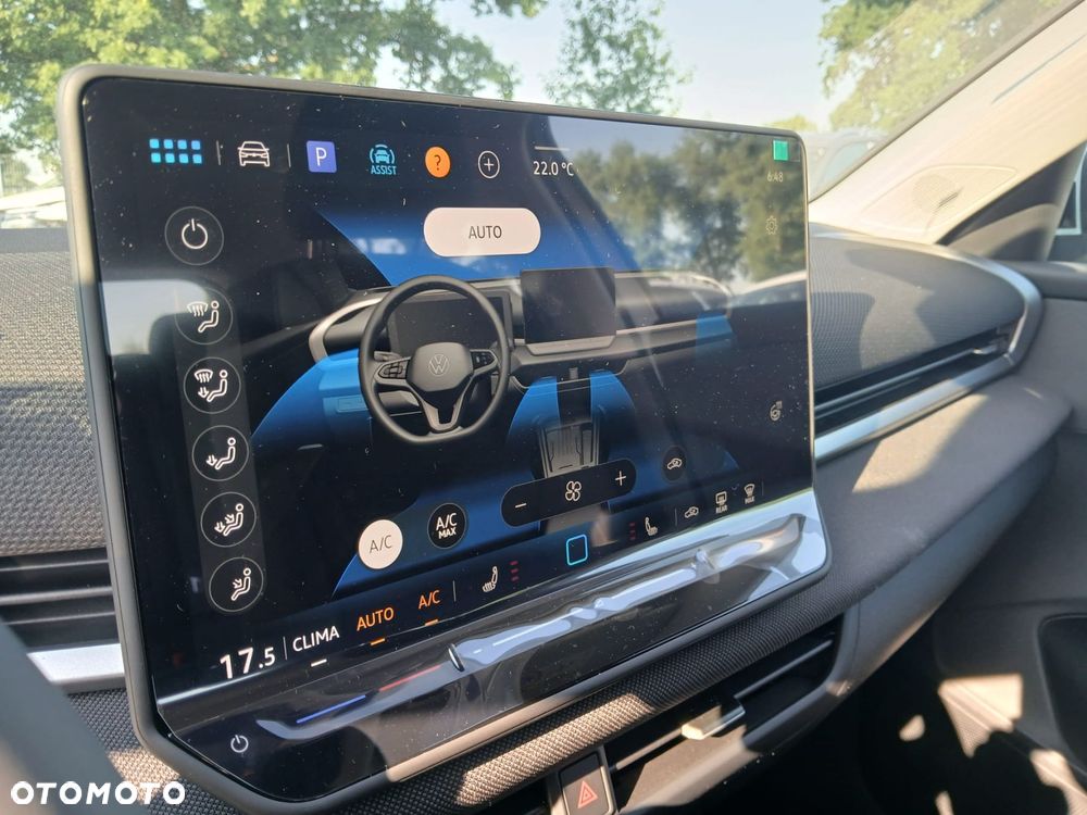 Volkswagen T-Roc 1.5 eTSI Life DSG - 15