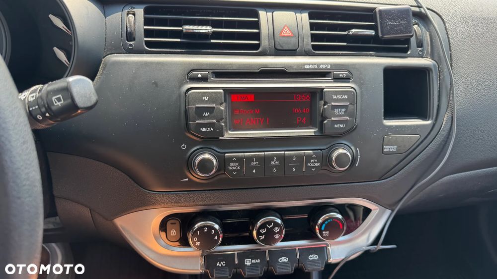 Kia Rio 1.2 L - 18