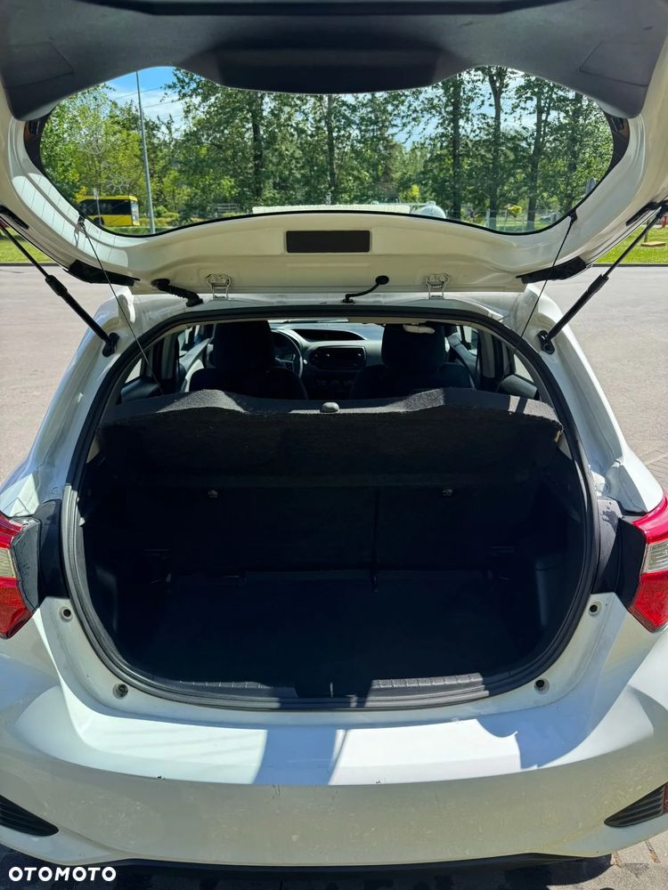Toyota Yaris 1.5 Active - 9