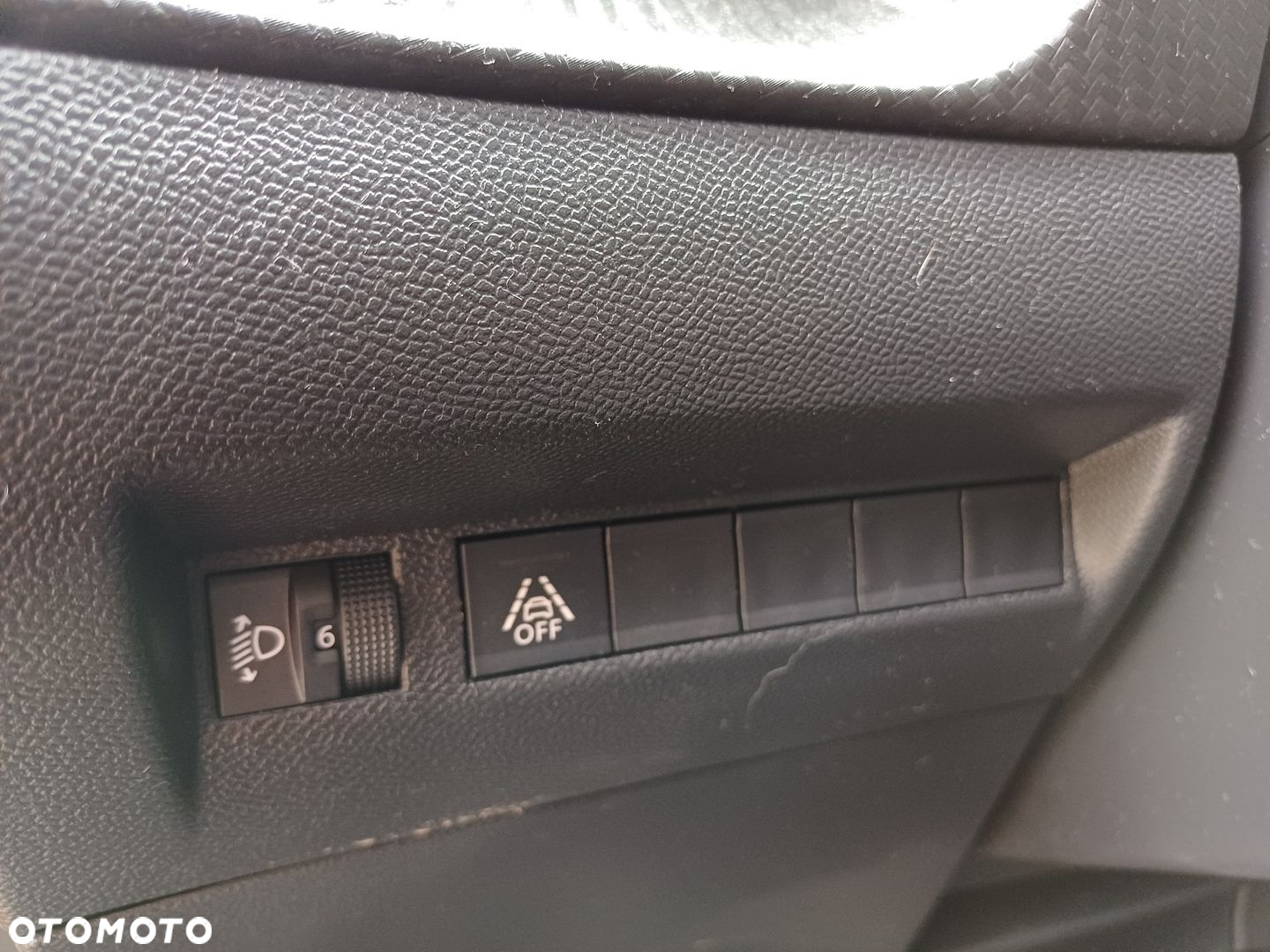 Peugeot 2008 1.2 PureTech Allure S&S - 25