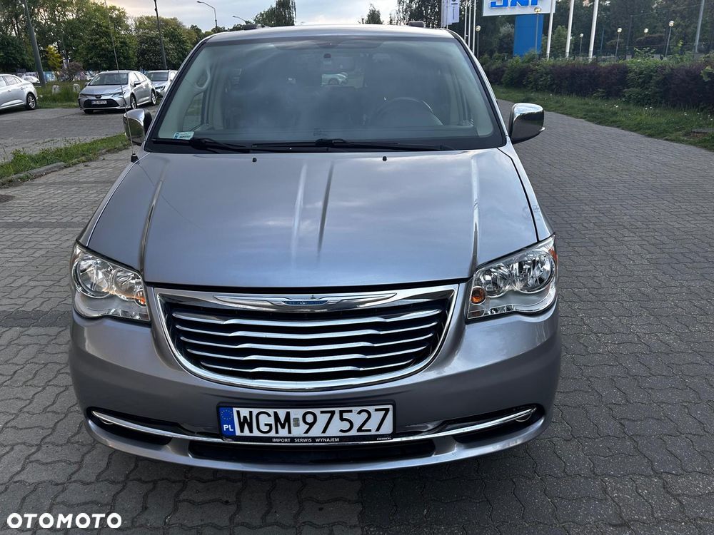 Chrysler Town & Country 3.6 Touring - 2