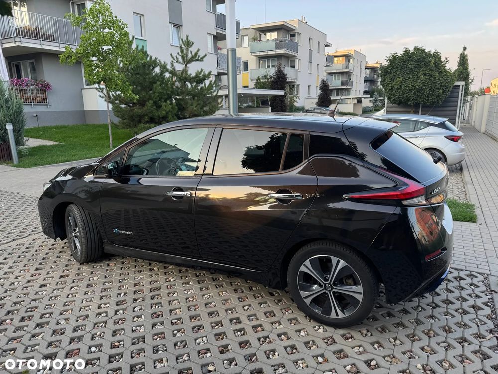 Nissan Leaf 40 kWh N-Connecta - 9