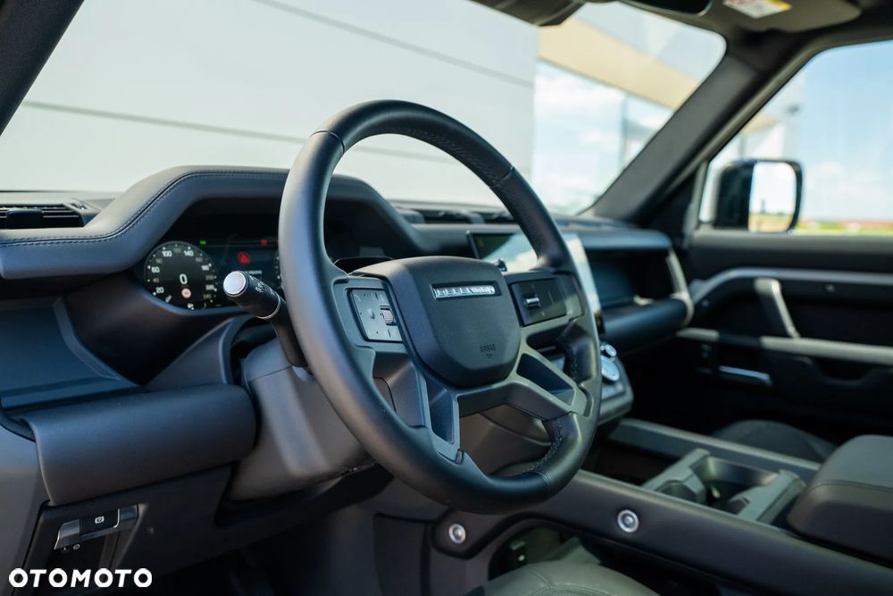 Land Rover Defender 5.0 P425 X-Dynamic HSE - 15