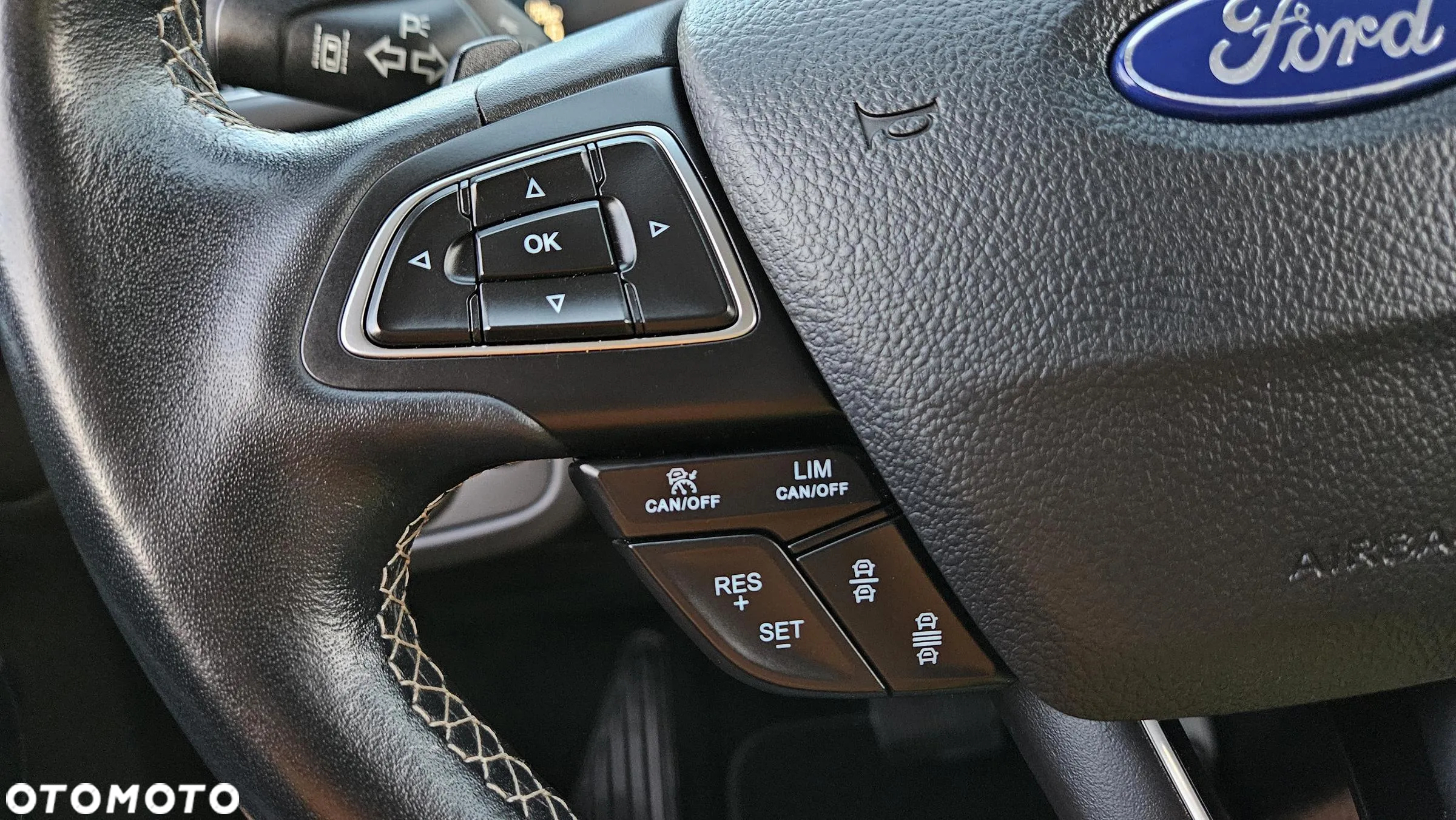 Ford Kuga 2.0 TDCi 4x4 Vignale - 33