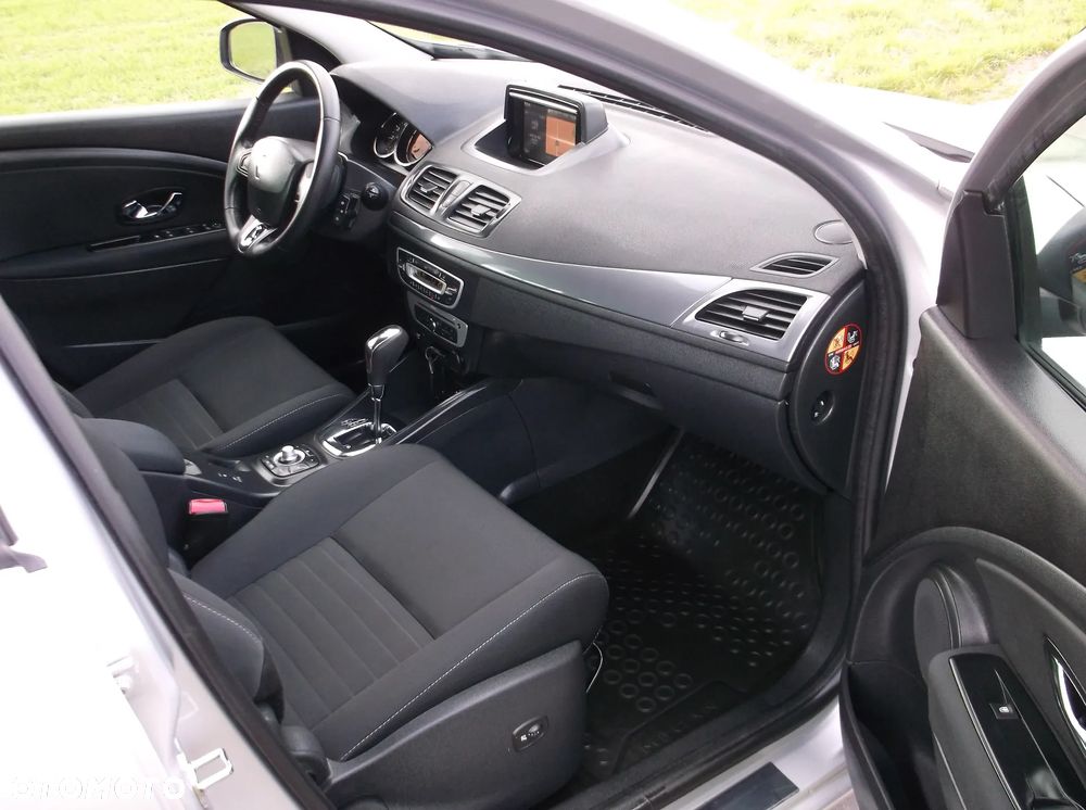 Renault Megane ENERGY dCi 110 EDC LIMITED - 10