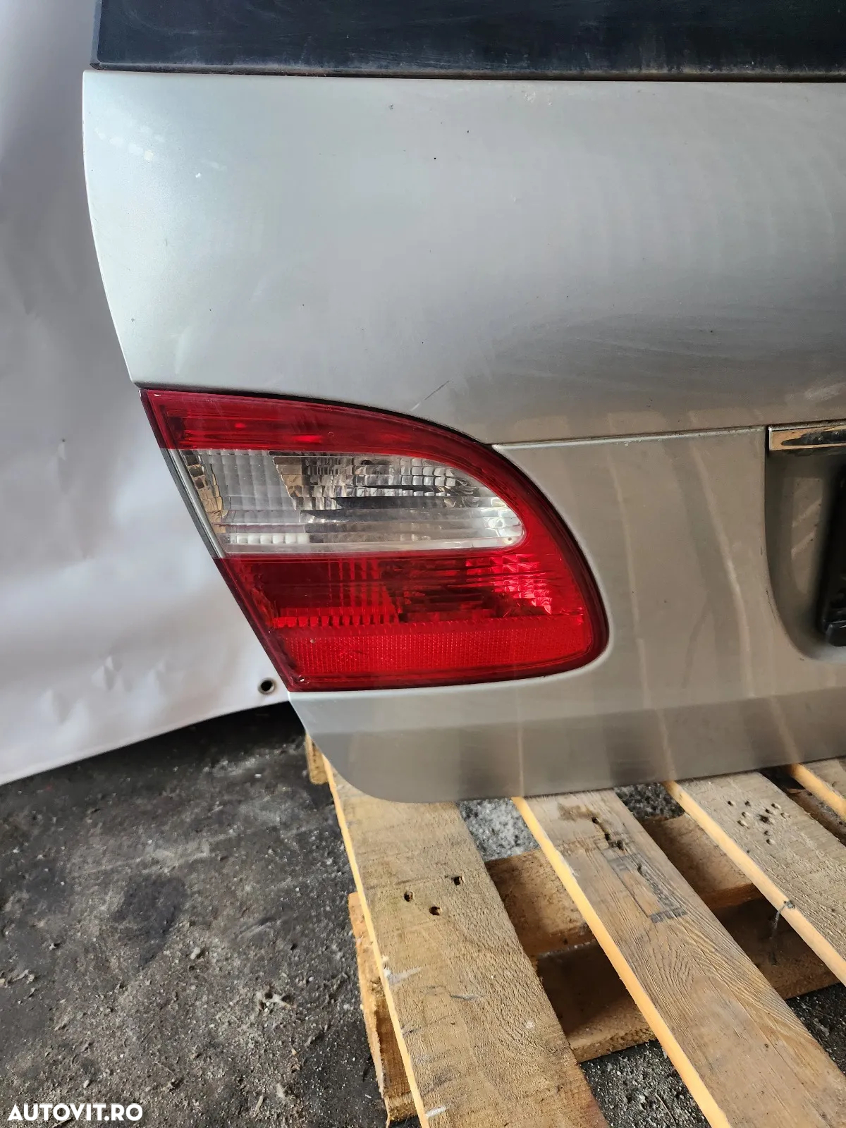 Stopuri Lampa Stop Tripla Stanga Dreapta De Pe Haion Hayon Mercedes E Class W211 - Dezmembrari Arad - 3