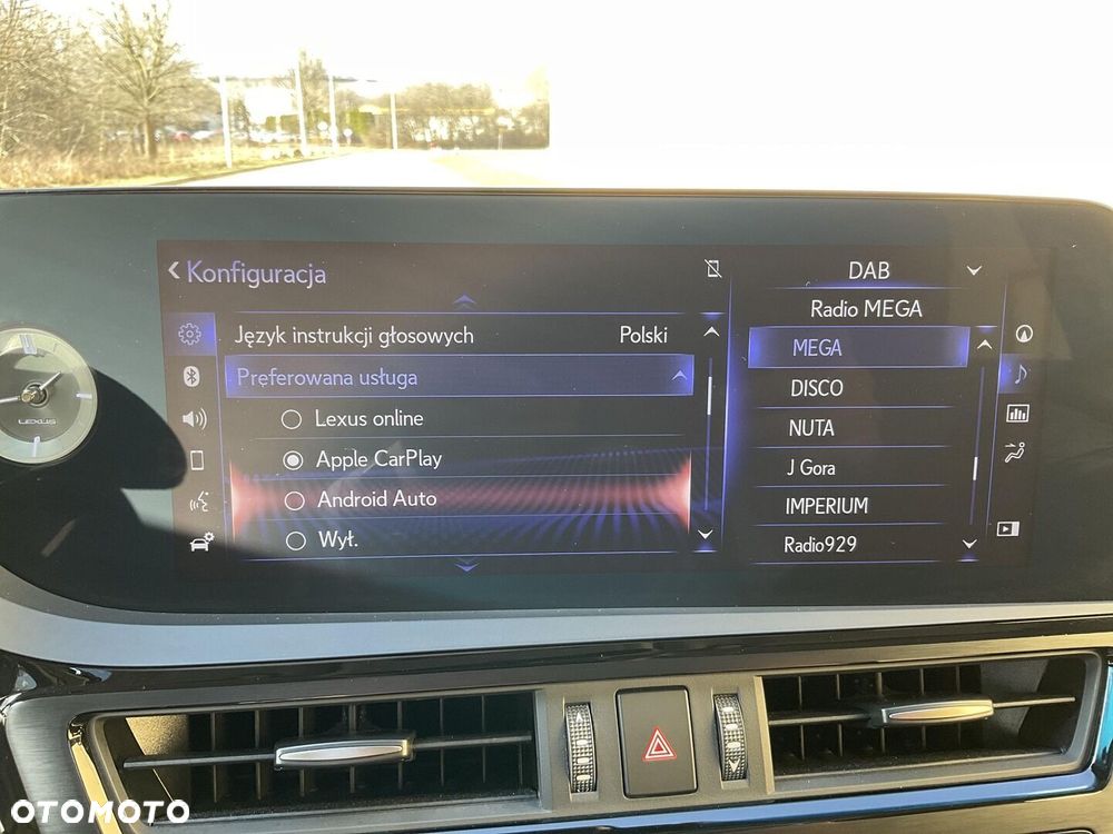 Lexus ES 300h Prestige - 31