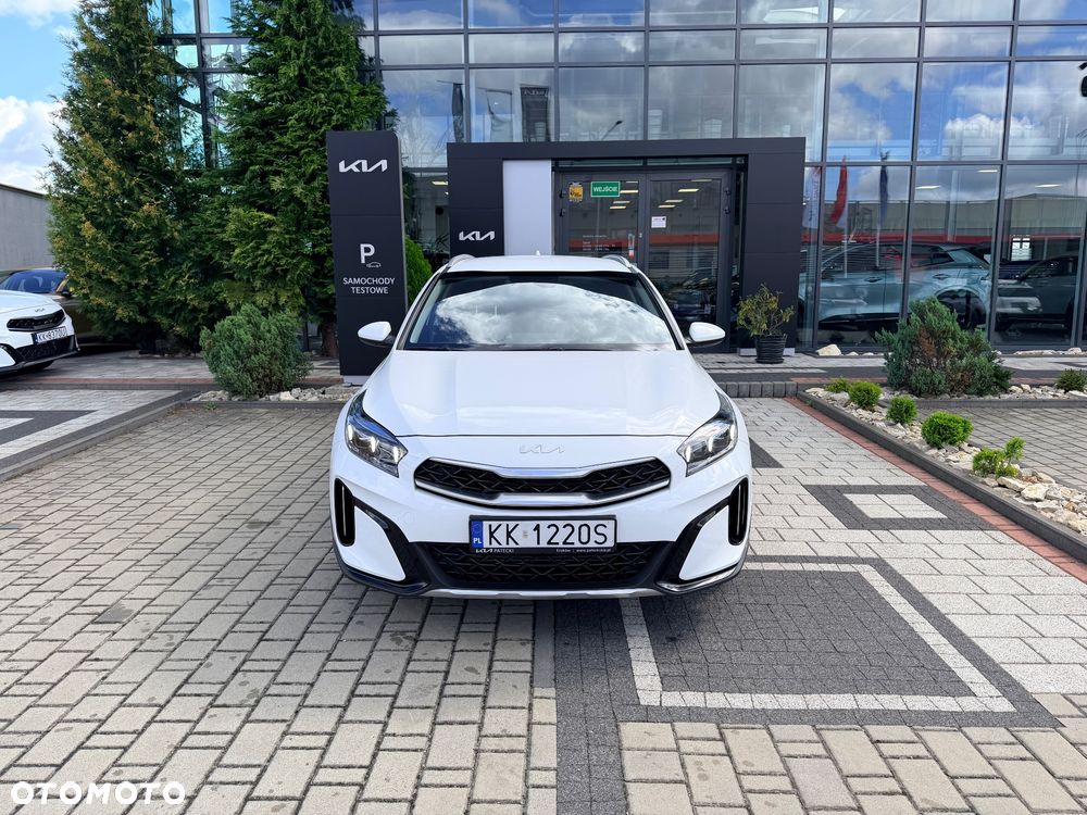 Kia XCeed 1.5 T-GDI M - 3