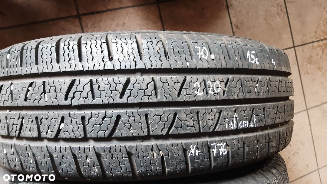 Pirelli 215/70/15c nr 776 - 2