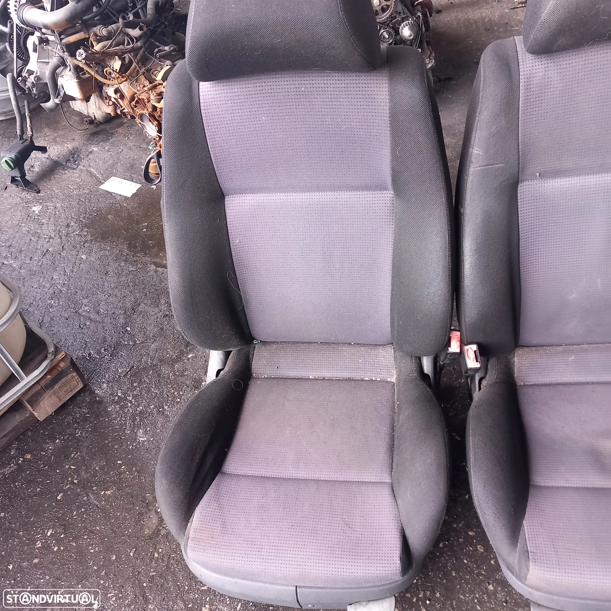 Conjunto de bancos vw golf 4 3portas - 5