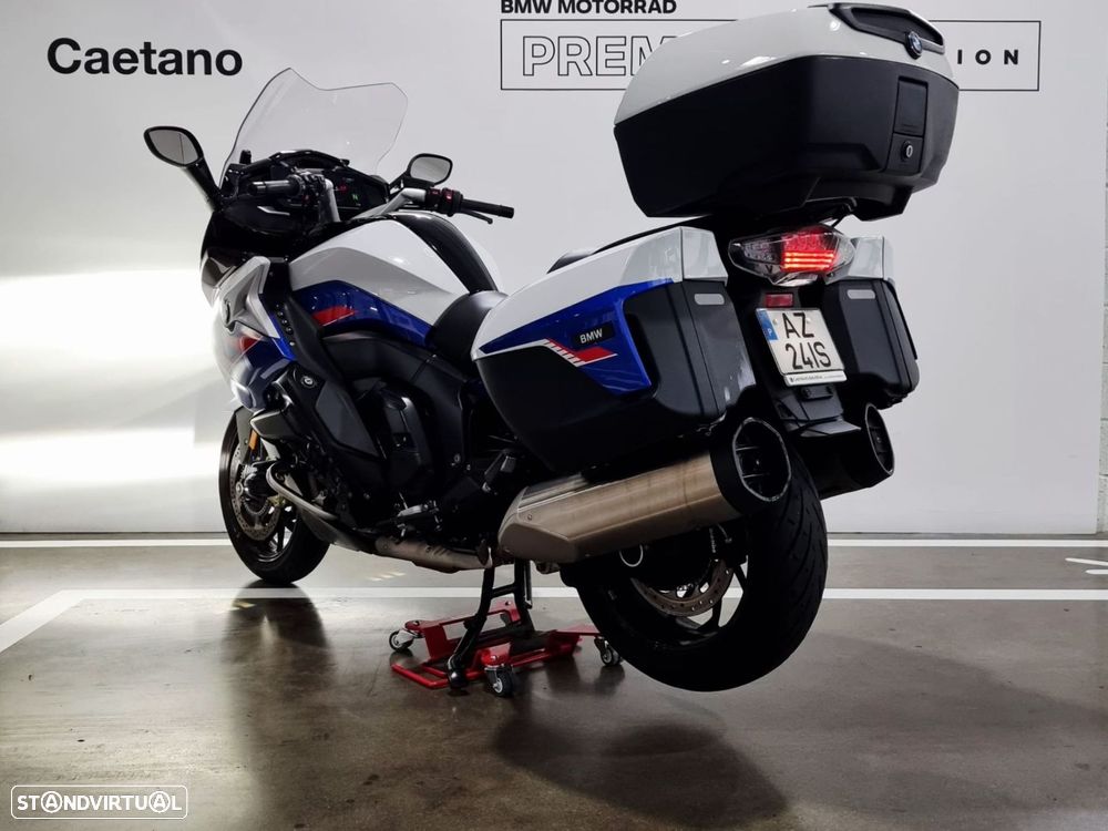 BMW K 1600 GT 1600 GT  Light-white/racing-blue met/racing-red - 8