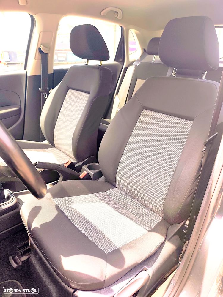 VW Polo 1.6 TDI Confortline BlueMotion - 18