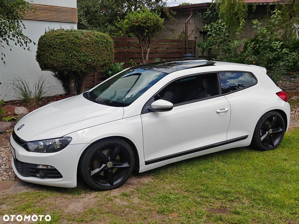 Volkswagen Scirocco 2.0 TSI - 2