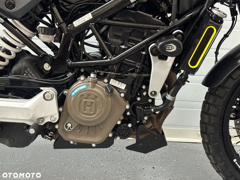 Husqvarna Svartpilen - 9