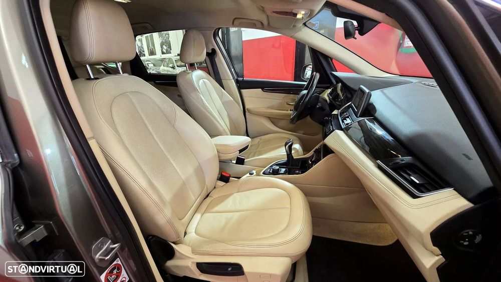 BMW 216 Active Tourer d Line Luxury - 50